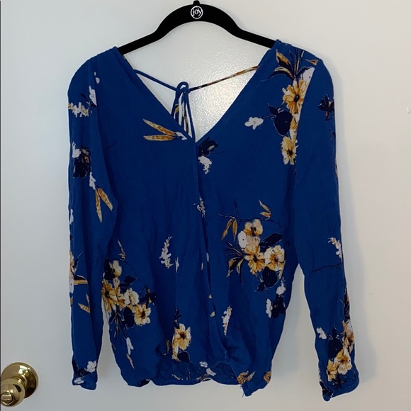 Boutique -  Blue Floral Long Sleeve Blouse - Picture 2 of 4